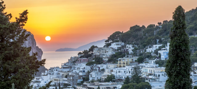 Ab nach Capri: 4 Tage übers Wochenende in Italien mit TOP Hotel nur 230€