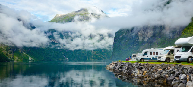 Camping in Norwegen: Infos zu Plätzen, Kosten & Anreise inkl. Platzempfehlungen