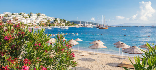 Sonne tanken in der Türkei: 6 Tage im TOP 4* Hotel in Strandnähe mit All Inclusive, Flug & Transfer nur 389€