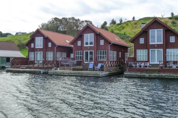 Norwegen Ferienhaus Eigeroya aussen