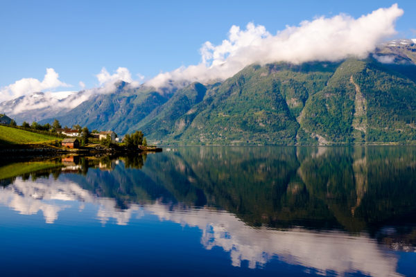 Norwegen Hanrdangerfjord Berge