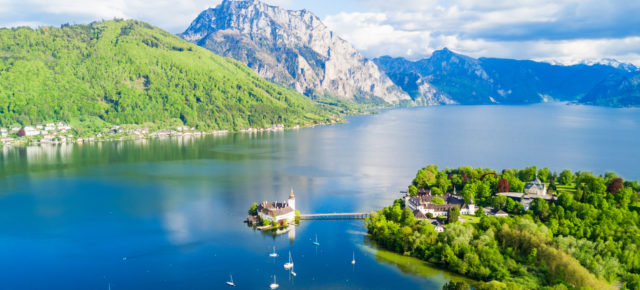 Herbstliches Österreich: 2 Tage Langbathseen übers Wochenende in toller Pension mit Frühstück um 33€