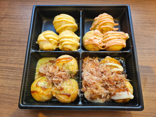 japan osaka street food takoyaki