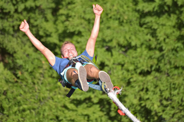 bungee jump mann