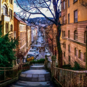 & JULIA – Das Pop-Musical in Stuttgart: 2 Tage inkl. Übernachtung im Premium-Hotel & Frühstück NUR 99€