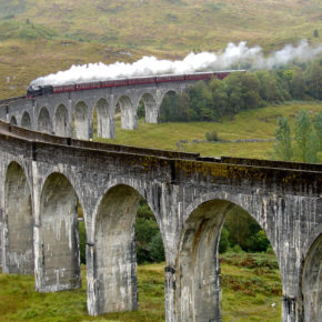 Auf den Spuren von Harry Potter: 7 Tage Rundreise mit Studio Tour, Hotels, Verpflegung & Flug für 1299€