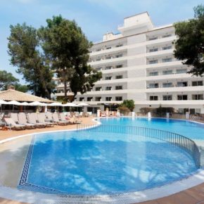 Mallorca: 8 Tage im guten 4* Hotel mit Halbpension, Flug & Transfer nur 476€