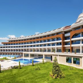 Club-Urlaub in der Türkei: 1 Woche im 4* TUI Magic Life mit All Inclusive, Flug, Transfer & Zug nur 463€ Club-Urlaub in der Türkei: 1 Woche im 4* TUI Magic Life mit All Inclusive, Flug, Transfer & Zug nur 463€