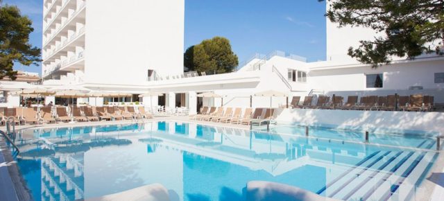 Ab auf die Sonneninsel Mallorca: 7 Tage im modernen 4* Hotel mit Frühstück, Flug & Transfer nur 380€