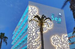 Ab nach Mallorca: 8 Tage im TOP 4* Hotel am Strand mit Frühstück, Flug & Transfer für 67...