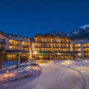 Wellness-Kurztrip: 3 Tage Salzburger Land im guten 3* Hotel mit Halbpension & Eintritt in die Alpentherme Gastein um 146€