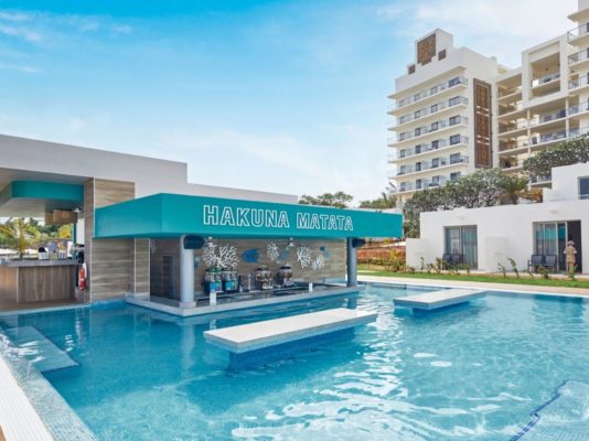 RIU Jambo Sansibar Poolbar