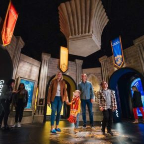 Zauberhafter Kurztrip: Gutschein für Harry Potter™: Die Ausstellung in Wien mit Eintritt & Hotel nur [ut f="price"]€