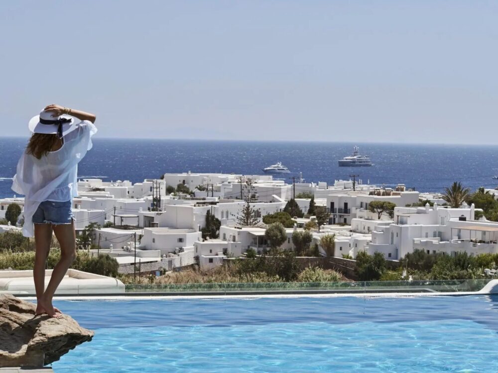 mr and mrs white mykonos ltur