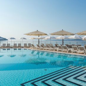 Erholung in Kroatien: [ut f="duration"] Tage im TOP [ut f="stars"]* TUI BLUE Hotel mit [ut f="board"] & Infinitypool ab [ut f="price"] €
