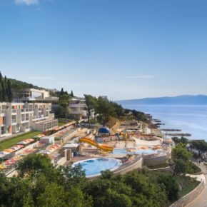 Strand Auszeit in Kroatien: [ut f="duration"] Tage im TOP [ut f="stars"]* Hotel mit Infinity-Pool, [ut f="board"] plus & Meerblick nur [ut f="price"]€