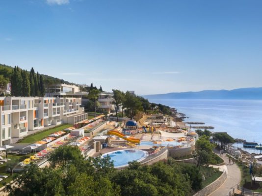 Hotelanlage des Valamar Collection Girandella Hotels