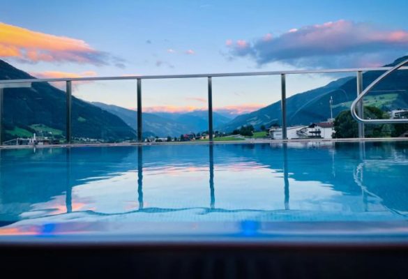 Hotel Malerhaus Pool