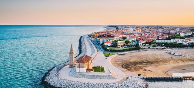 Strandurlaub in Italien: 5 Tage im guten 3* Hotel am Strand mit Halbpension Plus nur 131€