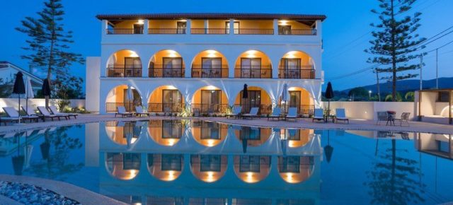 Zakynthos: 8 Tage Luxusurlaub im sehr guten 4* Boutique Hotel mit Frühstück, Flug & Transfer ab 533€