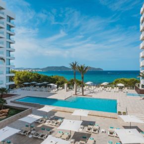 Traumurlaub auf Mallorca: [ut f="duration"] Tage Cala Millor im TOP [ut f="stars"]* Hotel mit [ut f="board"], Flug, Transfer & Zug ab [ut f="price"]€