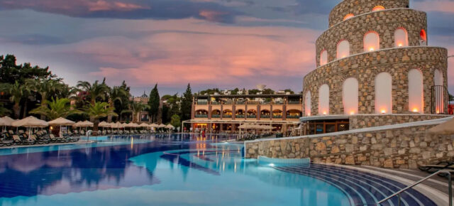 Strandurlaub in der Türkei: 7 Tage im guten 5* Hotel mit All Inclusive & Flug nur 774€