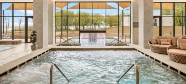 Traumhafte Wellness Auszeit: 2 Tage nach Ungarn im TOP 4* Hotel mit Halbpension um 64€