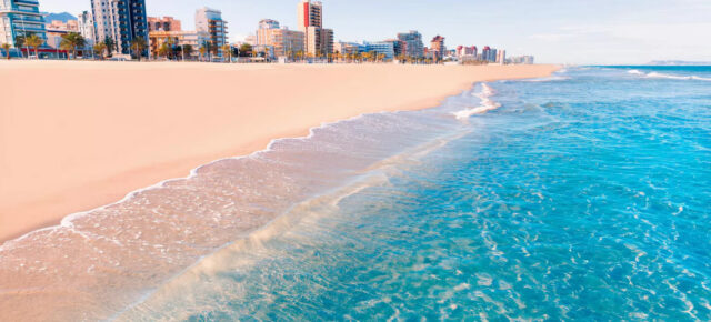 Ab an die Costa Blanca: 5 Tage Spanien inkl. TOP 4* Hotel, Frühstück & Flug NUR 310€