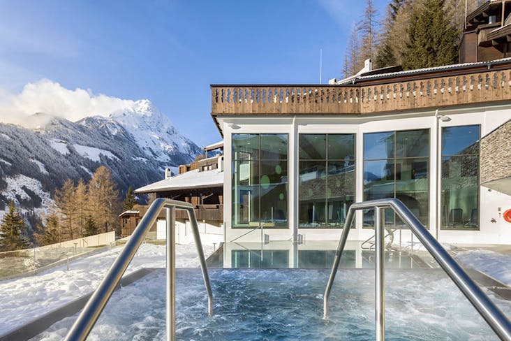 travador-goldfried-hotel