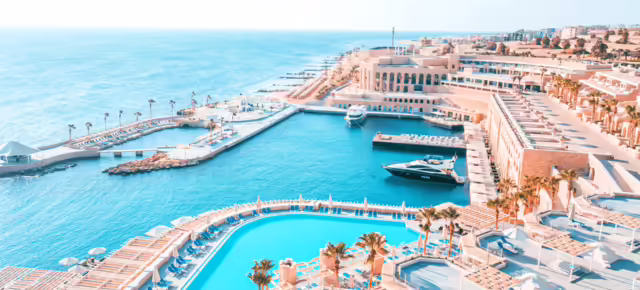 Luxus Ägypten Kracher: 8 Tage im TOP 5* Pickalbatros Citadel Resort mit All Inclusive & Flug um 609€
