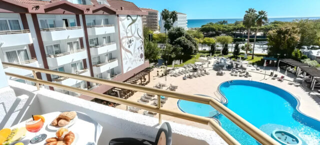 Spanien Kracher: 8 Tage Costa Brava ins strandnahe 4* Hotel mit Halbpension & Flug NUR 385€
