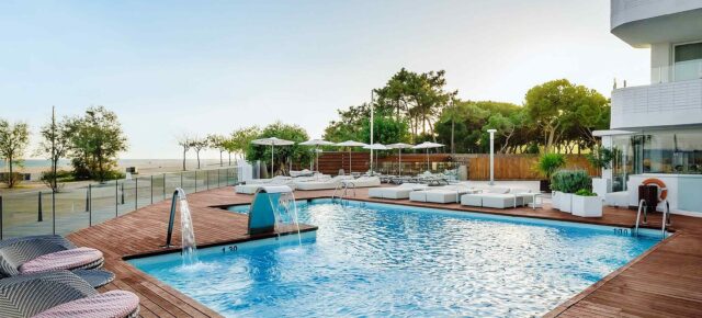 Spanien Kracher: 6 Tage an der Costa Brava im TOP 4* Hotel mit Halbpension & Flug nur 376€