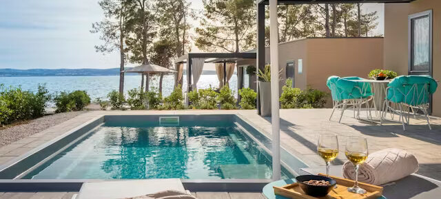 Luxus zum Schnäppchenpreis: 5 Tage Kroatien im TOP Luxus Mobil-Home mit eigenem Pool nur 98€ p.P.
