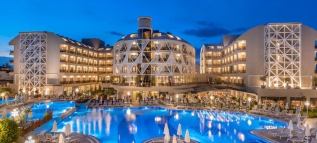 Luxus in der Türkei: 8 Tage im 5* Hotel mit All Inclusive, Flug & Transfer nur 743€