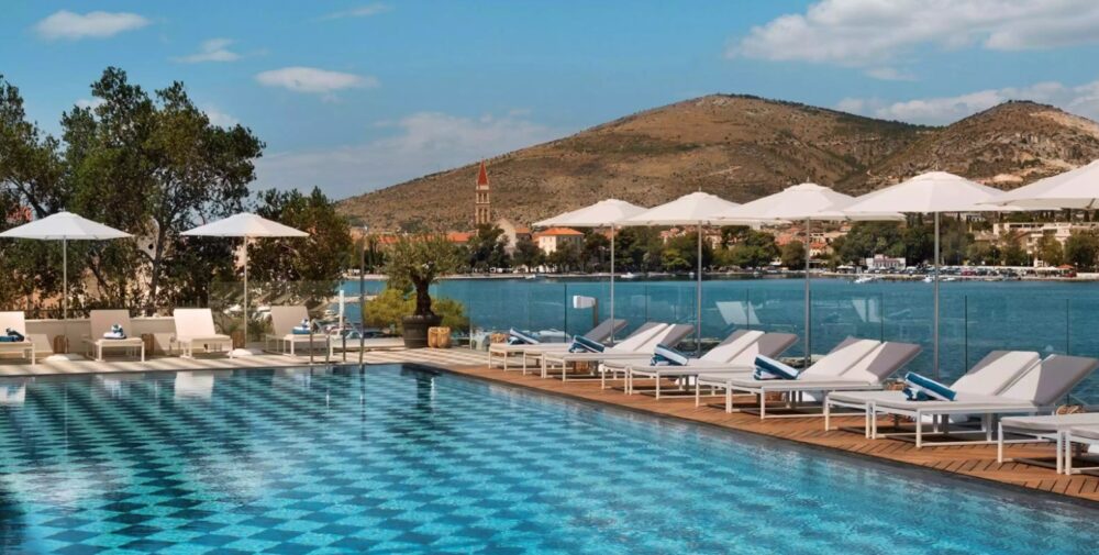 Brown Beach House Hotel & Spa Pool