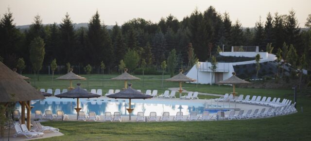 Wellness in der Therme Mjus World: 2 Tage Ungarn im 4* Resort & Thermal Park mit Halbpension & Extras nur 85€