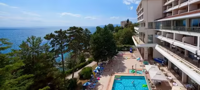 Kurzurlaub an der Kvarner Bucht: 4 Tage Kroatien mit TOP 4* Familienhotel & Halbpension nur 173€