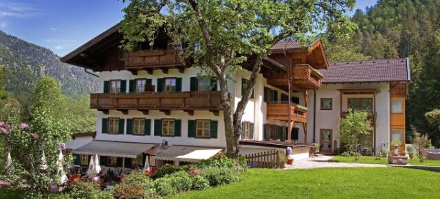 Nachhaltige Wellness-Auszeit im Salzburger Land: 3 Tage im 4* Naturhotel Schütterbad mit Halbpension & Extras ab 220€