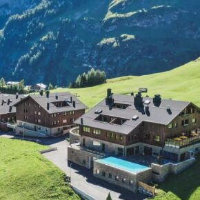 Wellness & Wandern in Österreich: 3 Tage im TOP 4* Hotel mit Frühstück, Prosecco & Wellness NUR 189€