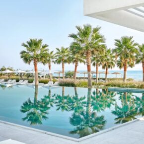 Luxus in Griechenland: 6 Tage im TOP 5* Hotel mit Halbpension & Flug ab 423€
