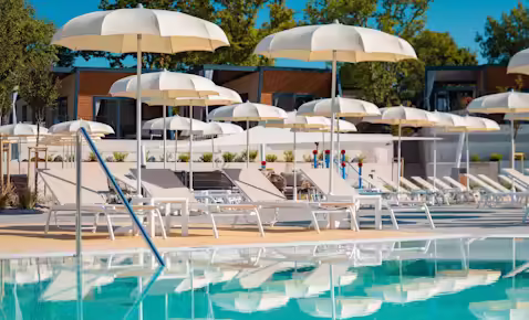 Glamping auf Krk: 5 Tage Kroatien im renovierten Aminess Resort & Spa nur 88€ p.P.