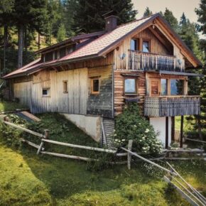 Hundefreundliche Almhütte in Kärnten: 7 Tage mit der ganzen Familie ab 189€ p.P.