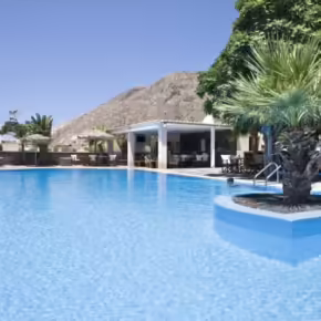 Traumurlaub auf Santorini: 8 Tage im 4* Hotel mit Frühstück & Flug nur 289€