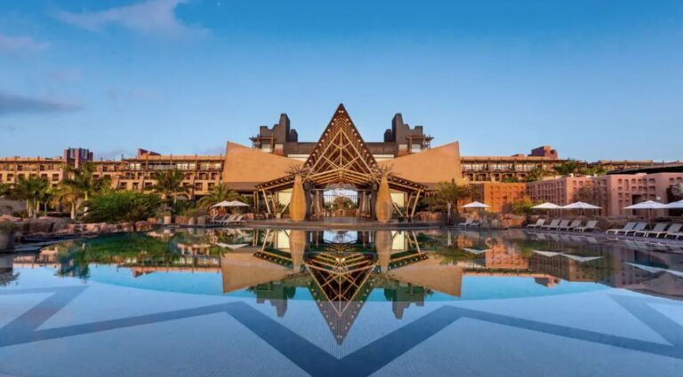 Luxus auf den Kanaren: 8 Tage Gran Canaria mit TOP 5* Resort, Frühstück & Flug um 893€