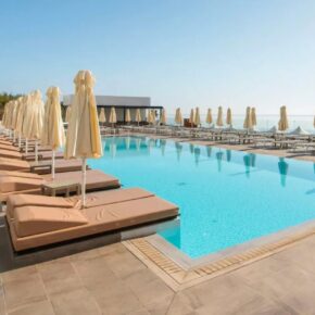 Inseltraum auf Zypern: 6 Tage im TOP 4* Hotel mit Halbpension, Flug & Transfer nur 390€