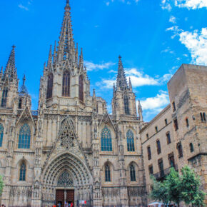 Kurztrip nach Barcelona: 3 Tage im TOP 4* Hotel mit Frühstück & Flug ab 186€
